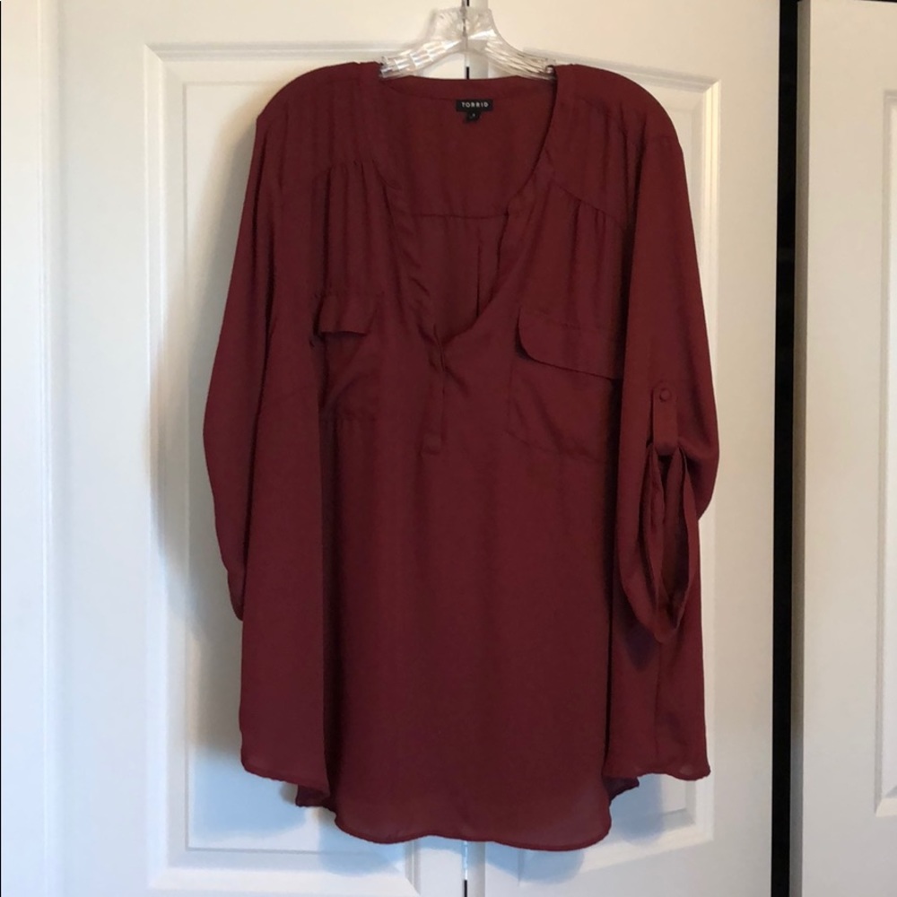 Maroon blouse from torrid size 4 short sleeve